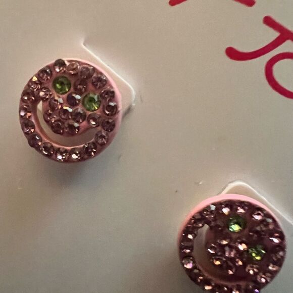 🩷 Betsey Johnson Pink and Green Crystal Smiley Face Earrings 🩷 - Picture 5 of 8